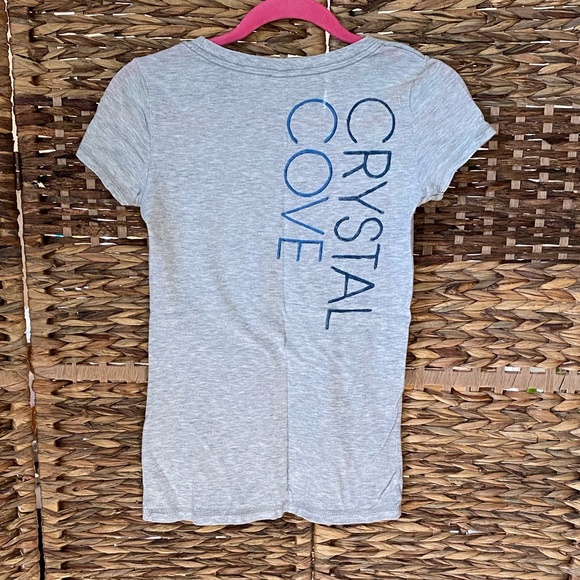 Hollister Graphic T-shirt - Picture 4 of 4